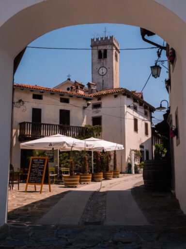 p1037581-2.jpg